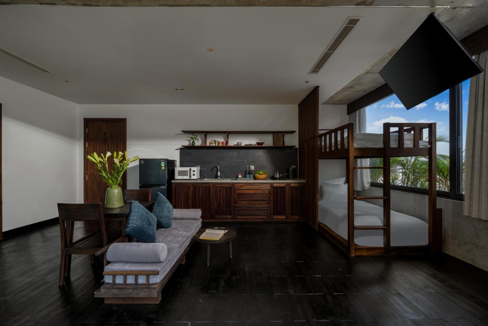 The Hem Hotel And Apartment Дананг Екстериор снимка